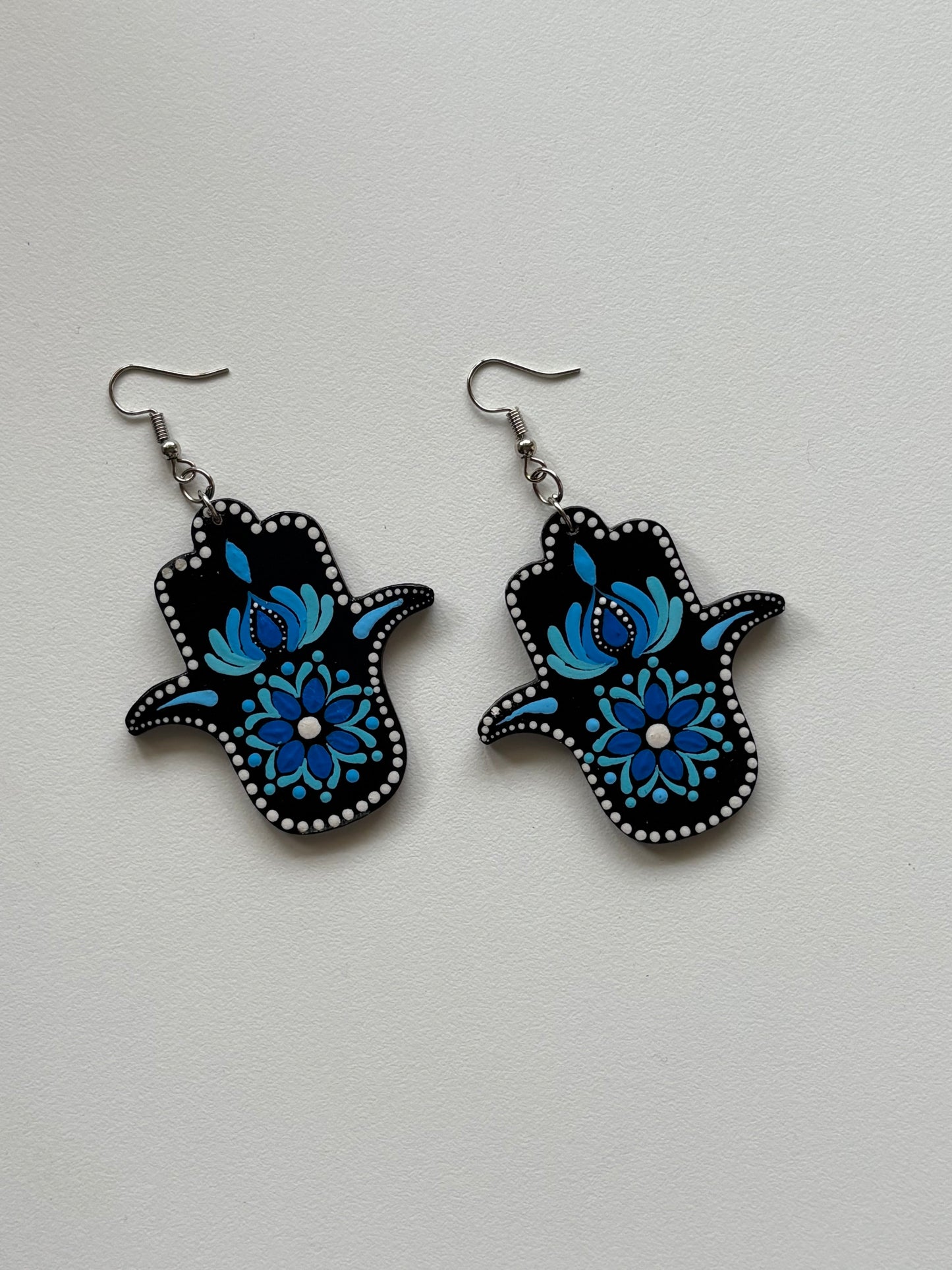 Hamsa Hand Dot Mandala Earrings – Shades of Blue