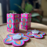 Cylindrical tealight holders