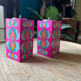 Cylindrical tealight holders