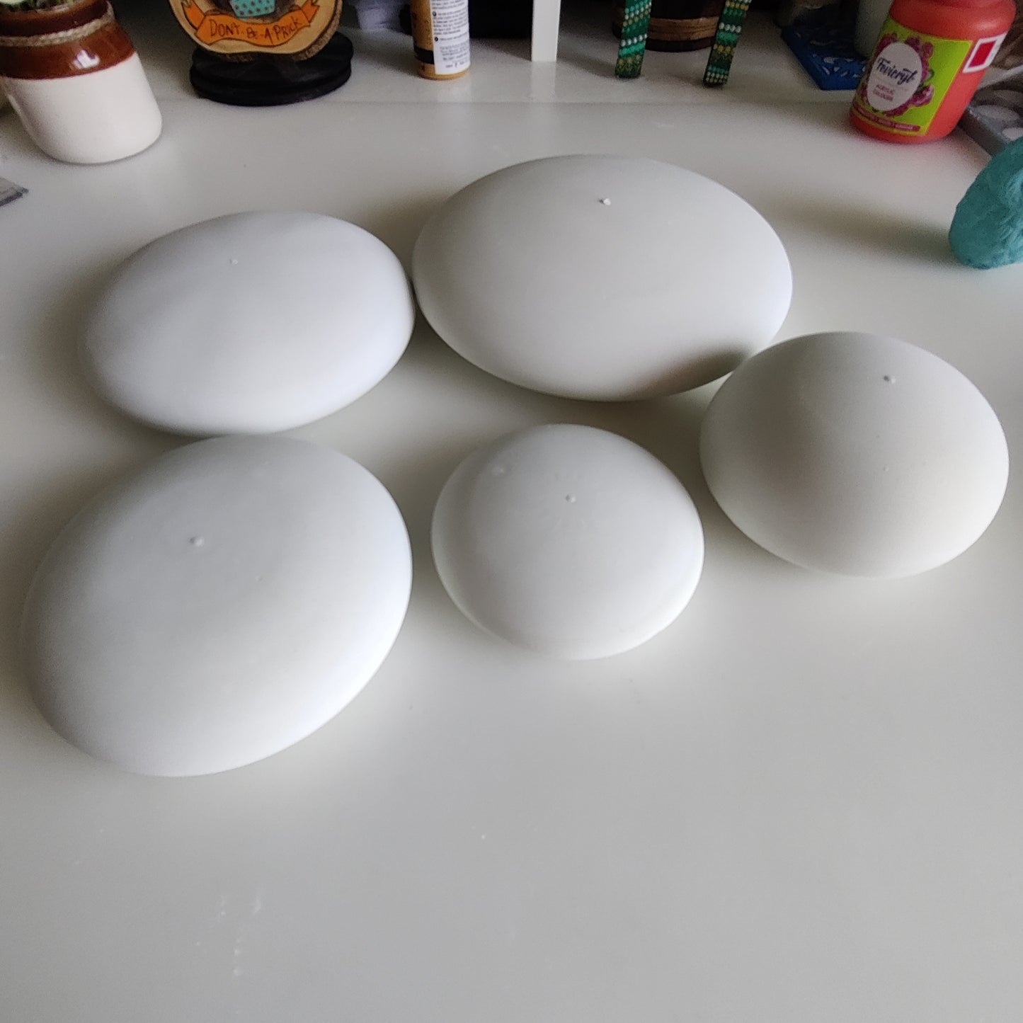 Round Stone-Ready to Paint Set of 5