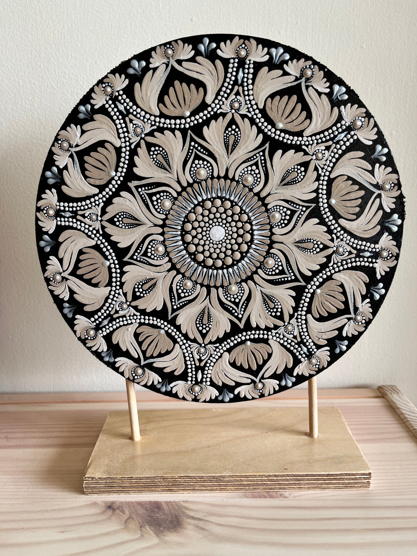 Dot Art Mandala Table Accent